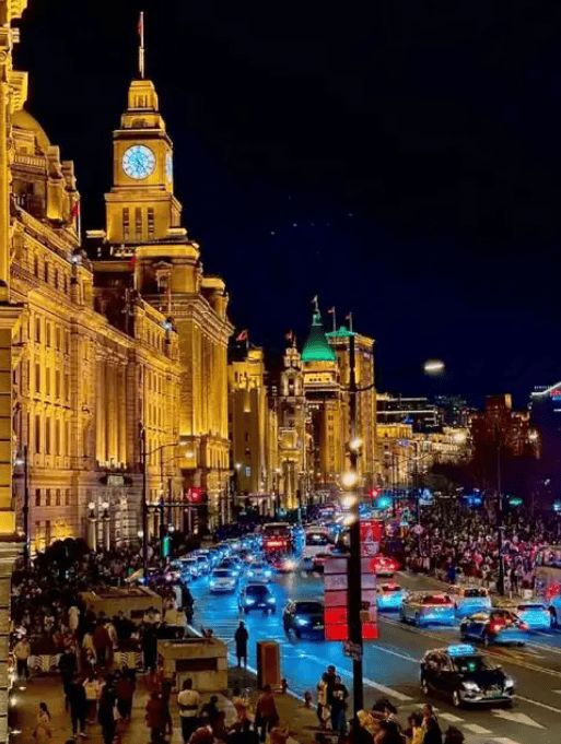 售楼处发布：114-205㎡塔尖荣耀启幕尊龙凯时app保利·外滩曜@保利外滩曜(图14)